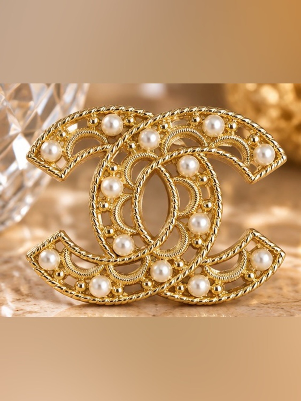 Gold Tone Pearl Filigree Statement Brooch Elegant Vintage Style Pin